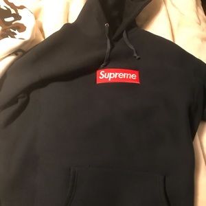 Supreme Box logo